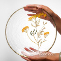 Tangan kreatif dilukis plat kaca bunga